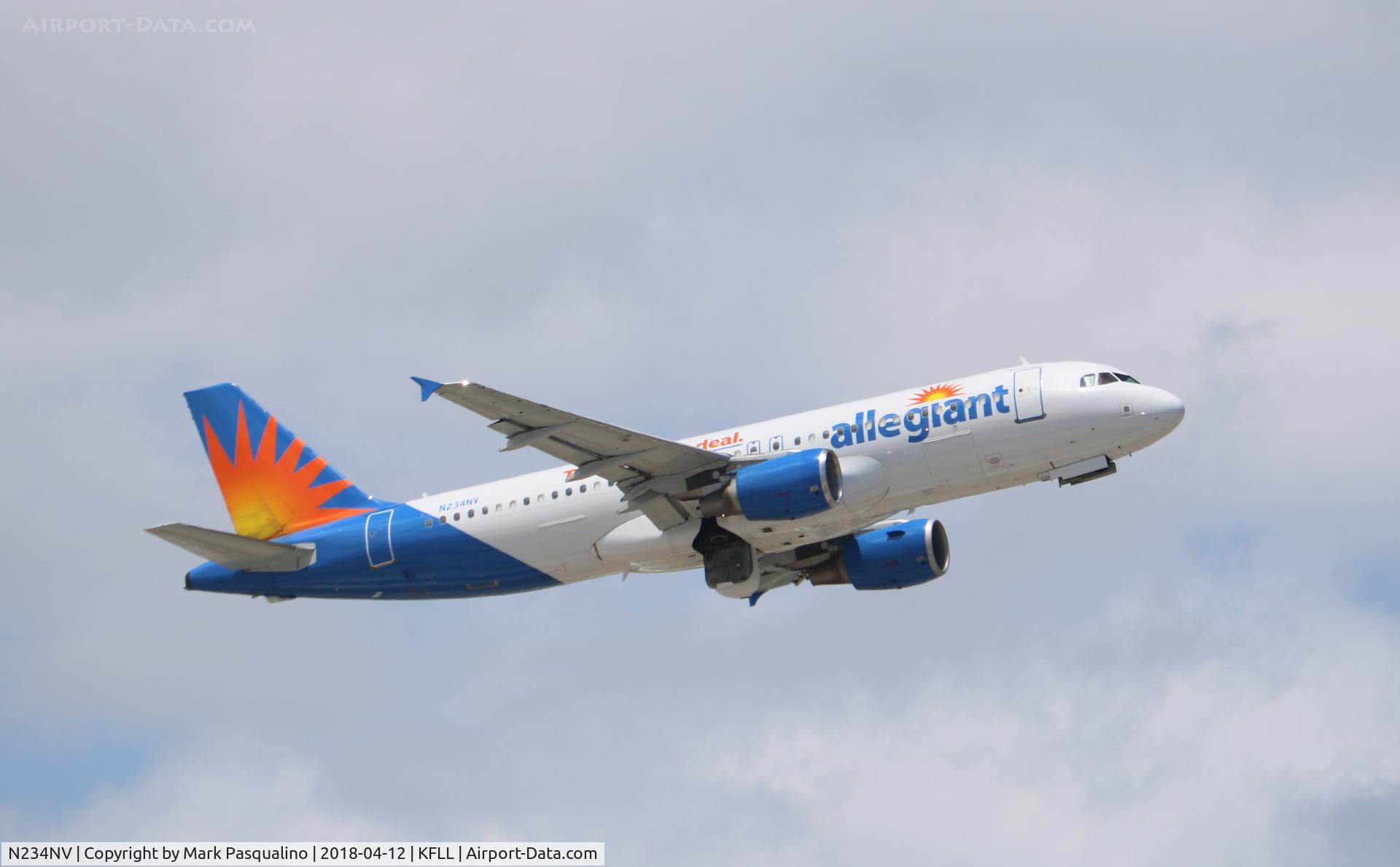 N234NV, 2001 Airbus A320-214 C/N 1467, Airbus A320
