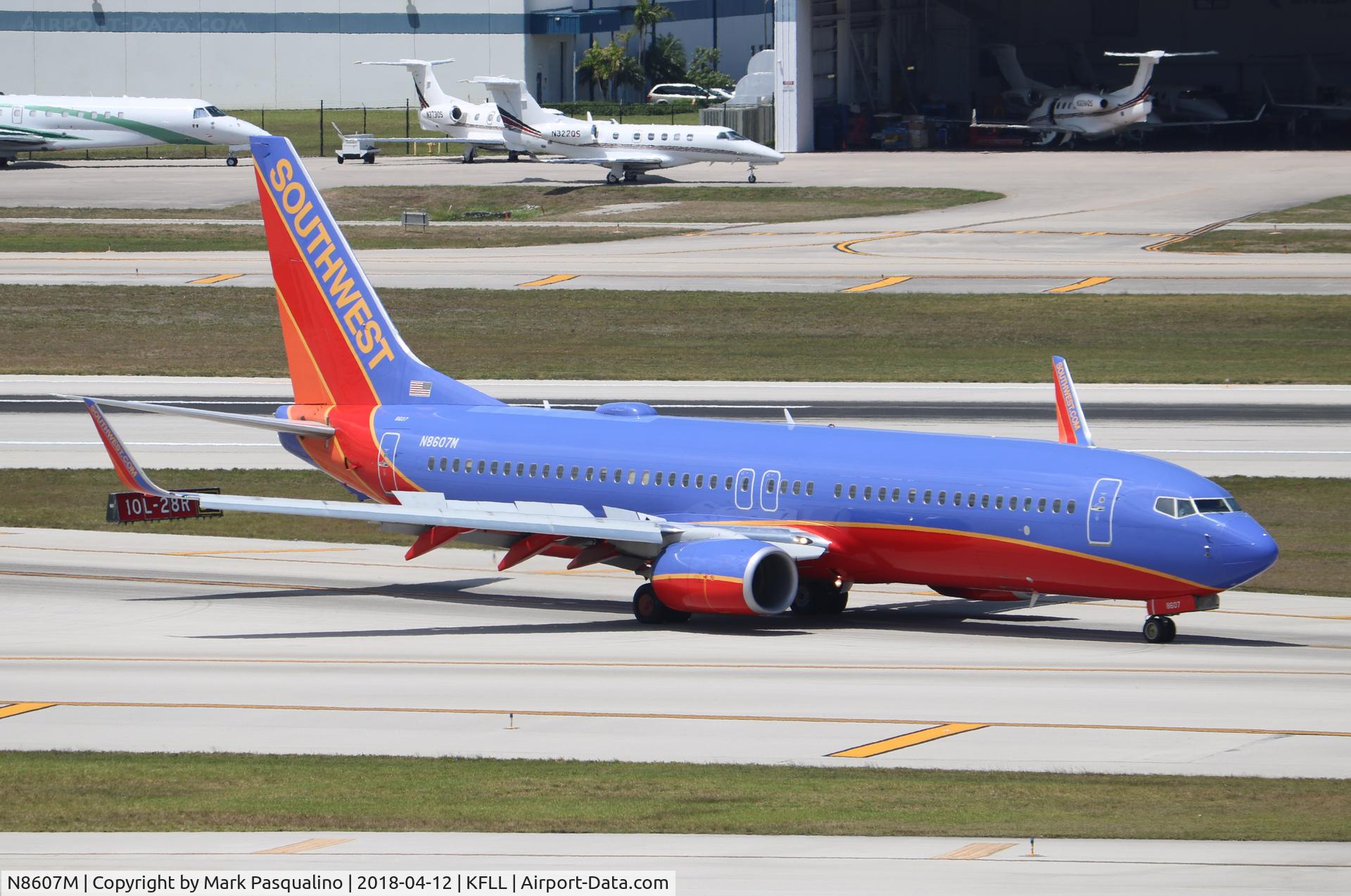 N8607M, 2013 Boeing 737-8H4 C/N 36634, Boeing 737-800