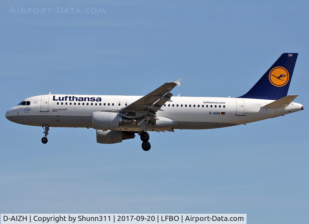 D-AIZH, 2010 Airbus A320-214 C/N 4363, Landing rwy 32L