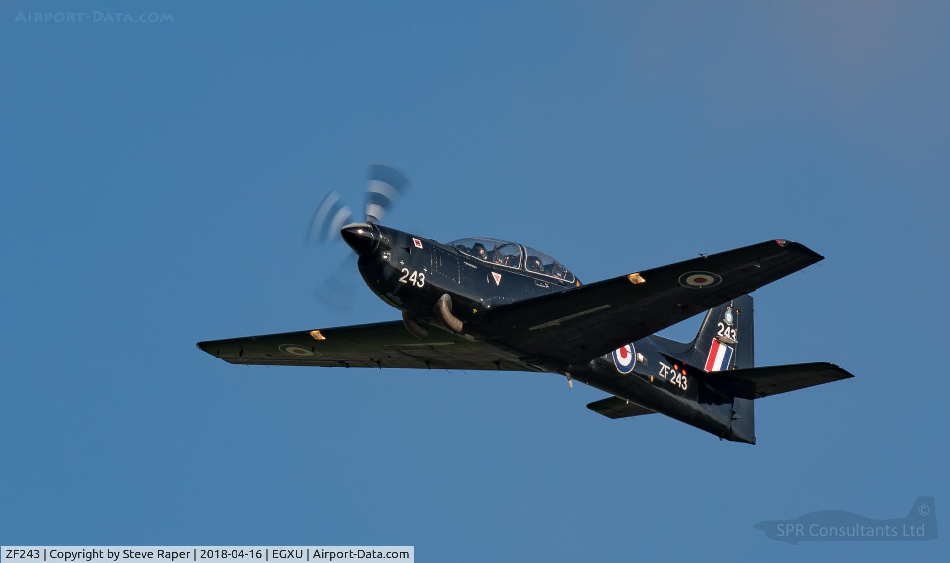ZF243, 1990 Short S-312 Tucano T1 C/N S048/T44, Fast pass overhead at Linton