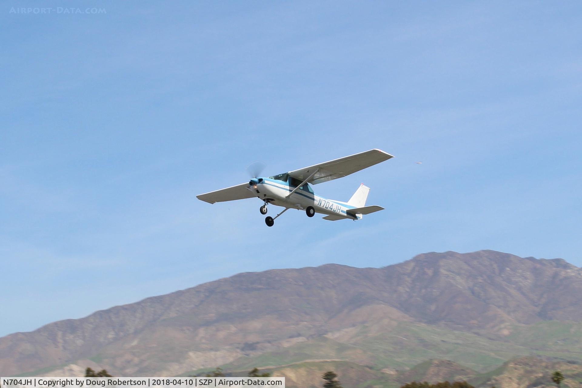 N704JH, 1976 Cessna 150M C/N 15078644, 1976 Cessna 150M, Continental O-200 100 Hp, takeoff climb Rwy 22