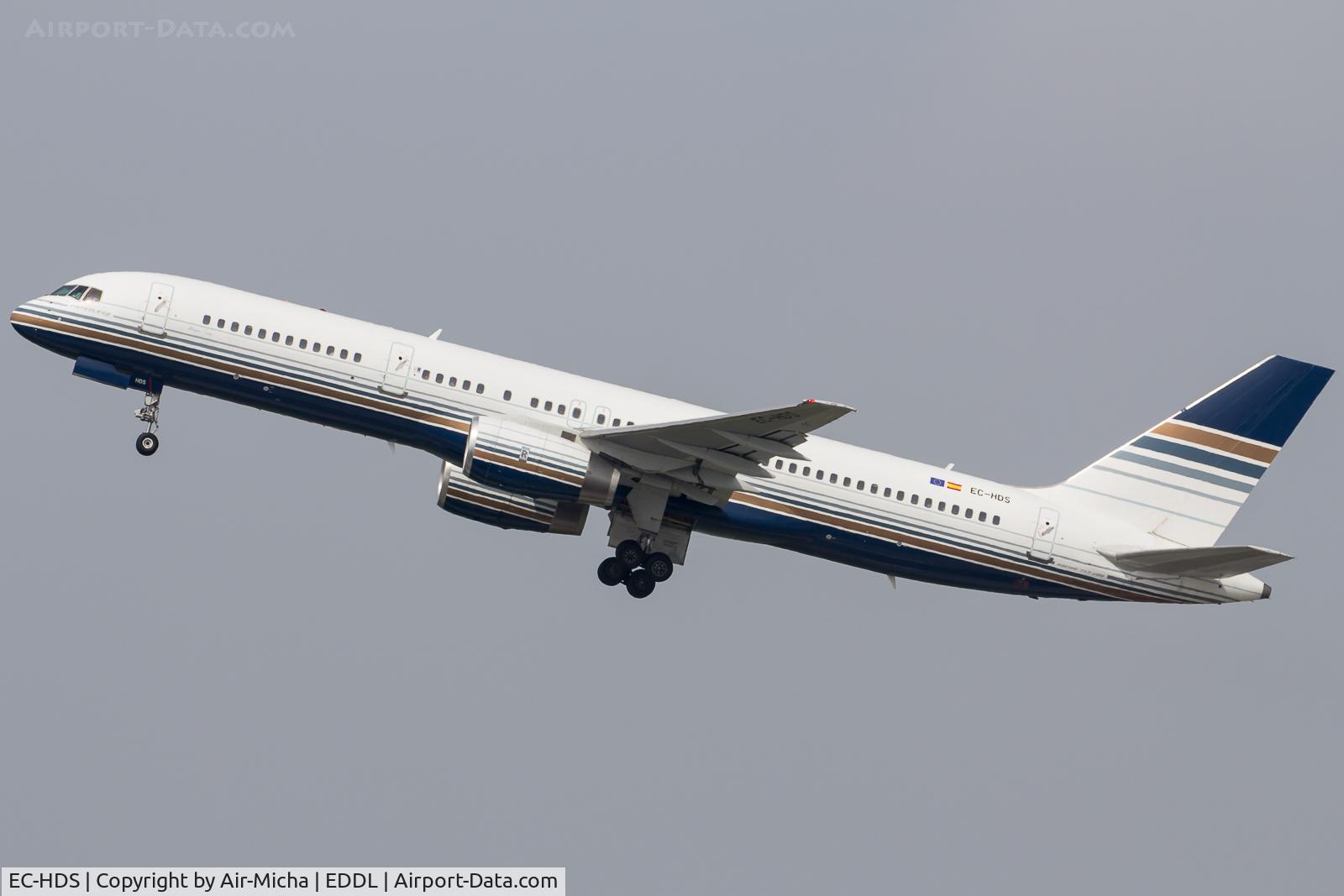 EC-HDS, 1999 Boeing 757-256 C/N 26252, Privilege Style
