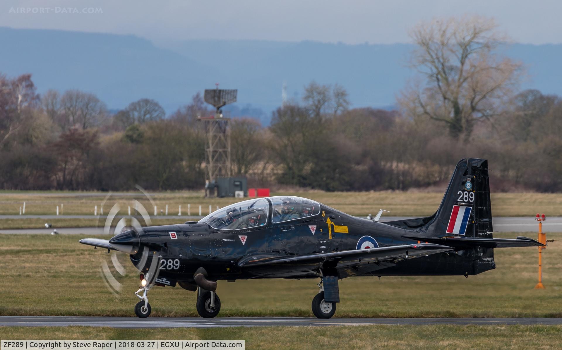 ZF289, 1991 Short S-312 Tucano T1 C/N S087/T60, Taxying out to rwy03 at Linton
