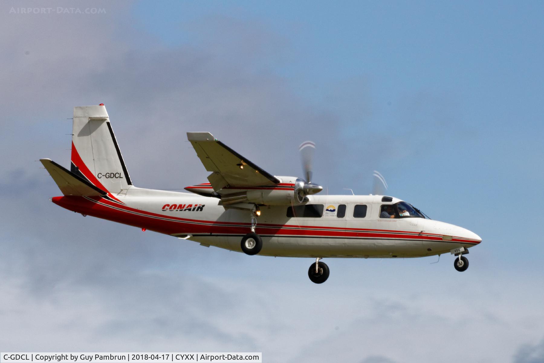 C-GDCL, 1974 Rockwell 690A Turbo Commander Turbo Commander C/N 11192, Landing