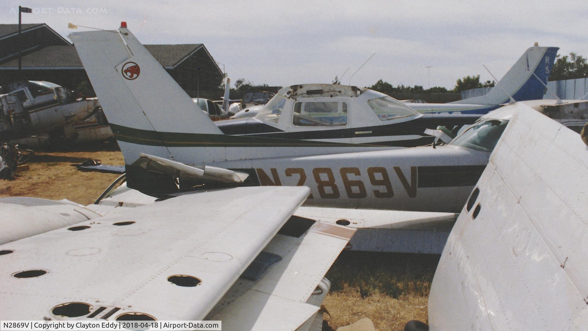 N2869V, Cessna 150M C/N 15076305, California early 1990's.
