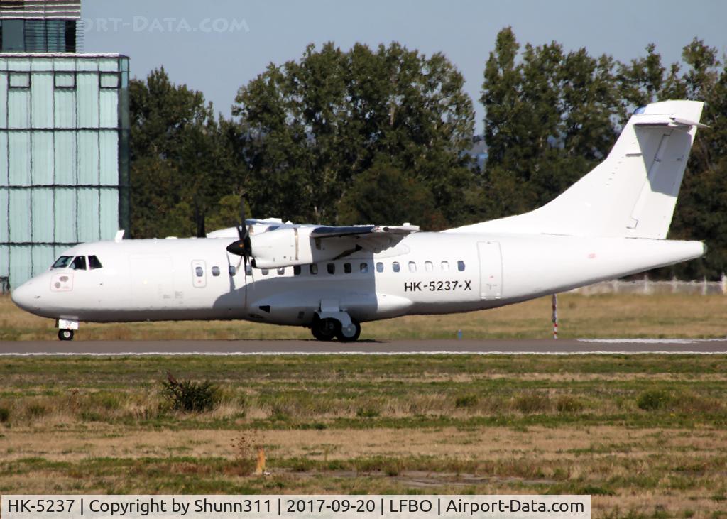 HK-5237, 2013 ATR 42-600 C/N 1005, Ready for ferry flight to Colombia... All white and to be for EasyFly