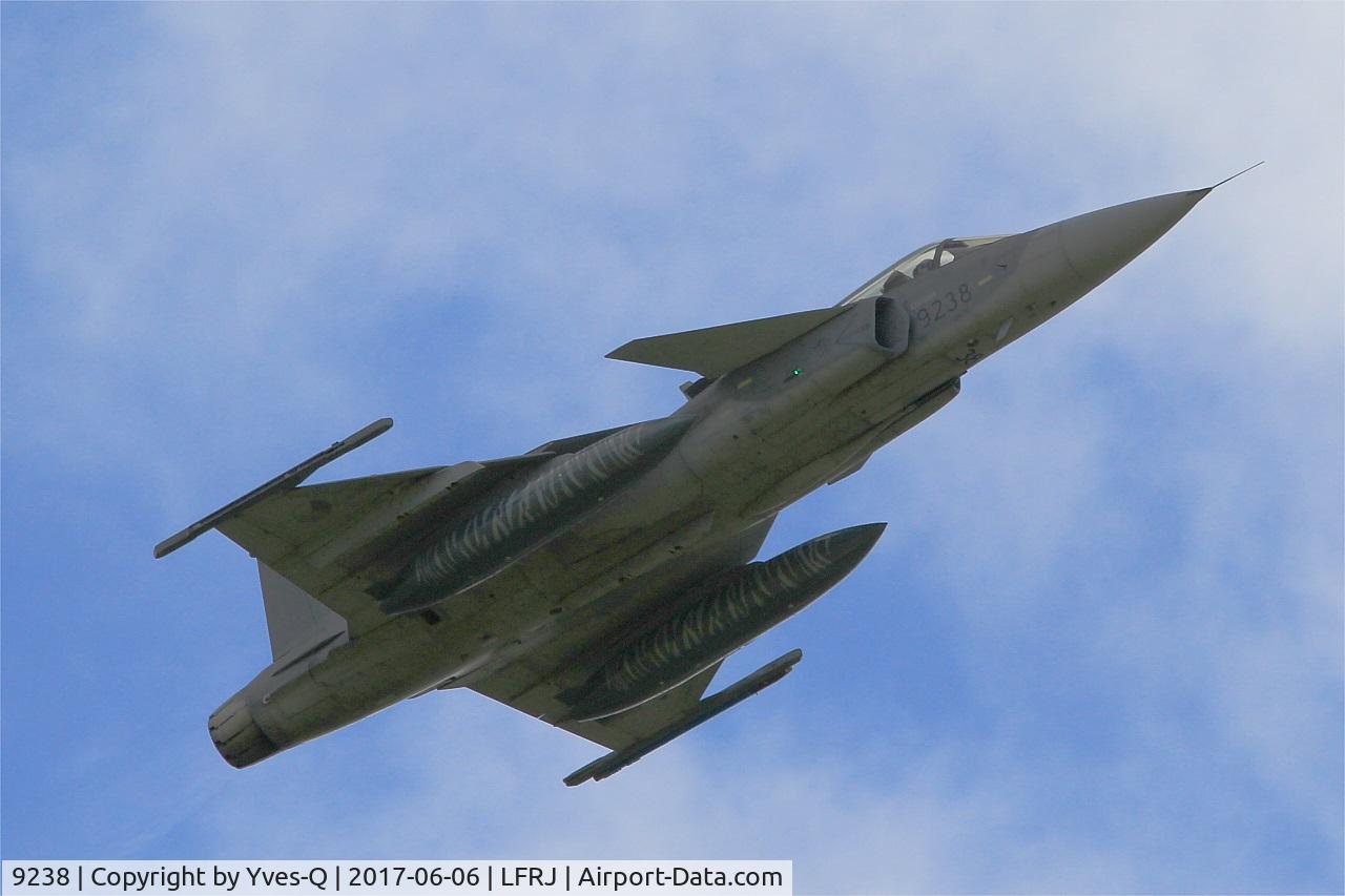 9238, Saab JAS-39C Gripen C/N 39238, Saab JAS-39C Gripen, Take off rwy 26, Landivisiau Naval Air Base (LFRJ) Tiger Meet 2017