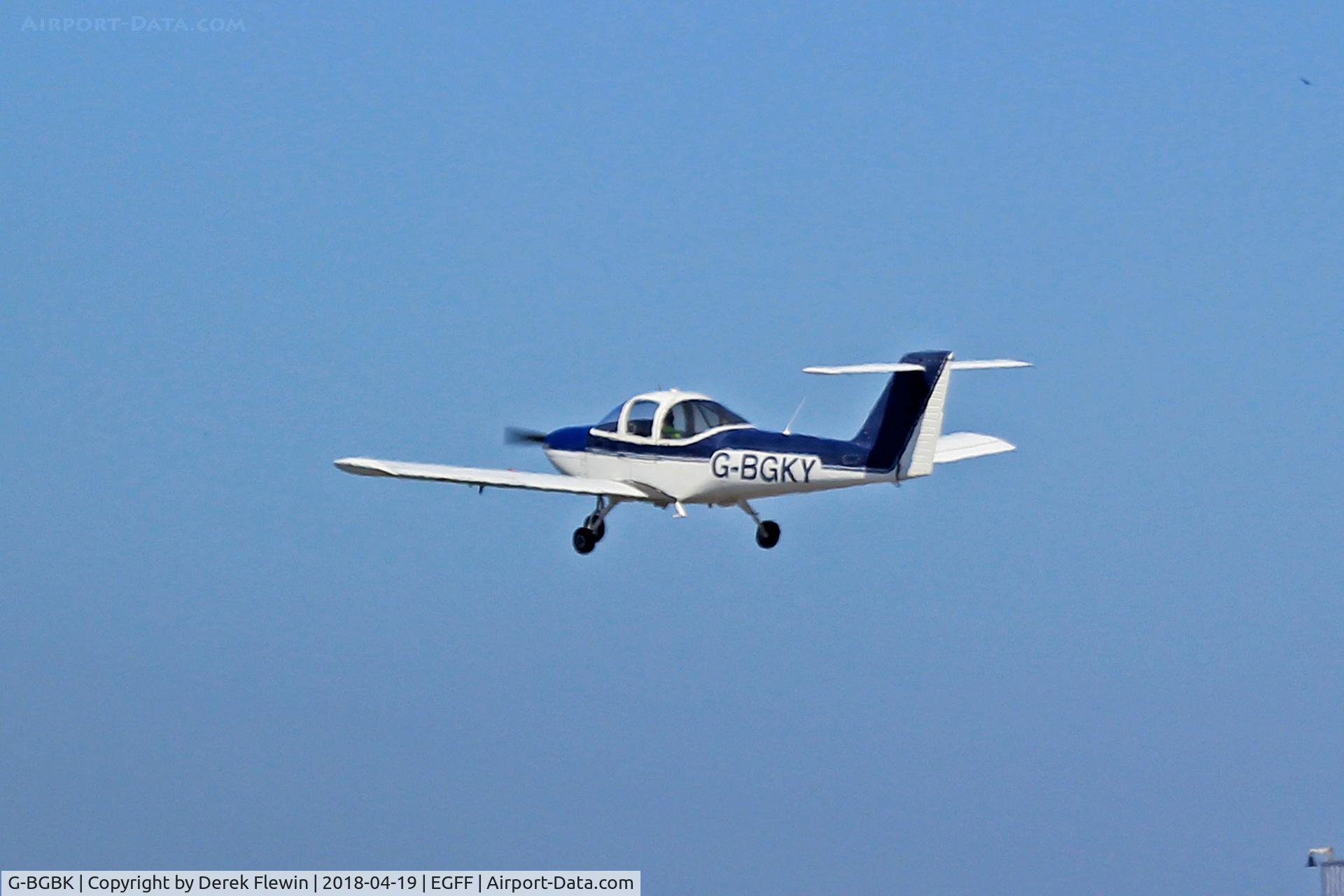 G-BGBK, 1978 Piper PA-38-112 Tomahawk Tomahawk C/N 38-78A0433, Tomahawk, seen departing runway 30 en-route RTB.