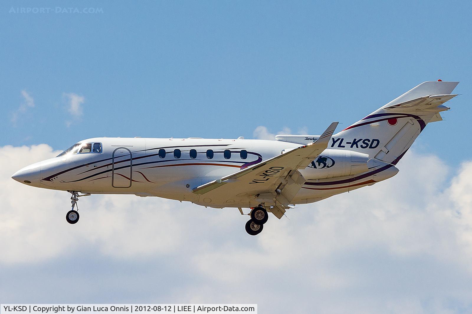 YL-KSD, 2007 Hawker Beechcraft Hawker 850XP C/N 258845, LANDING
