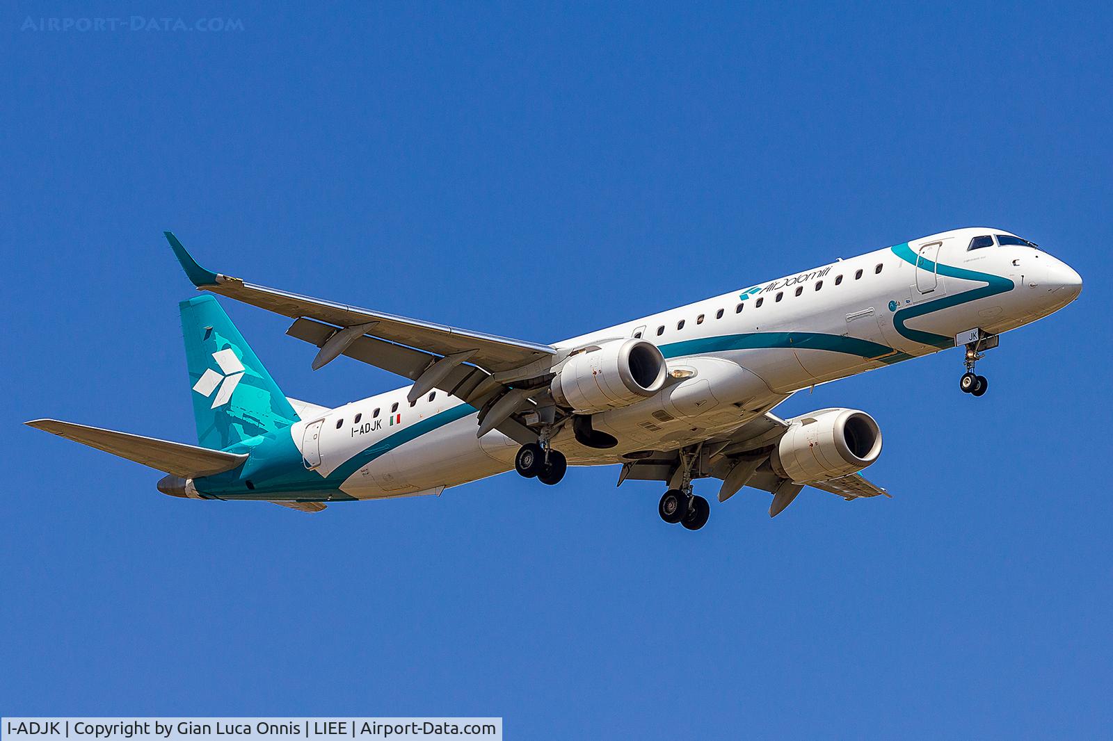 I-ADJK, 2009 Embraer 195LR (ERJ-190-200LR) C/N 19000245, LANDING