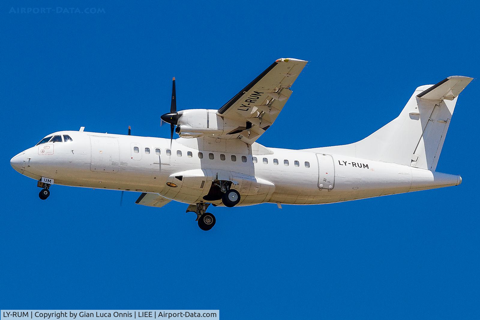 LY-RUM, 1986 ATR 42-300 C/N 010, LANDING 14R