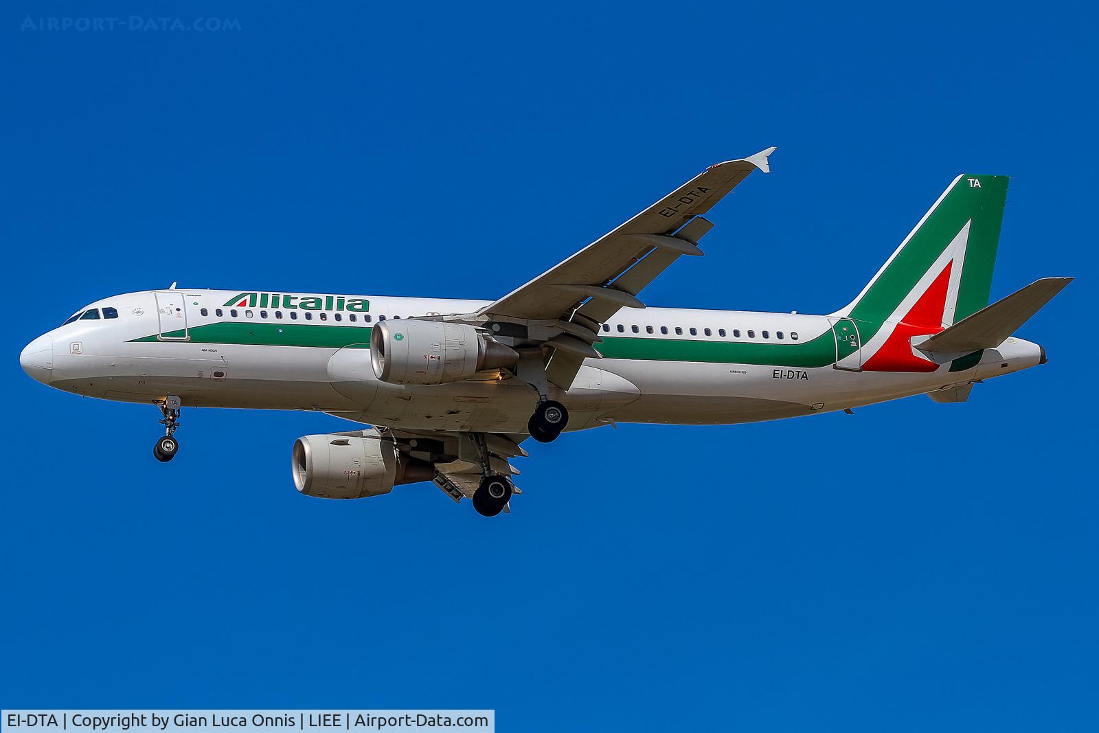EI-DTA, 2008 Airbus A320-216 C/N 3732, LANDING 14R