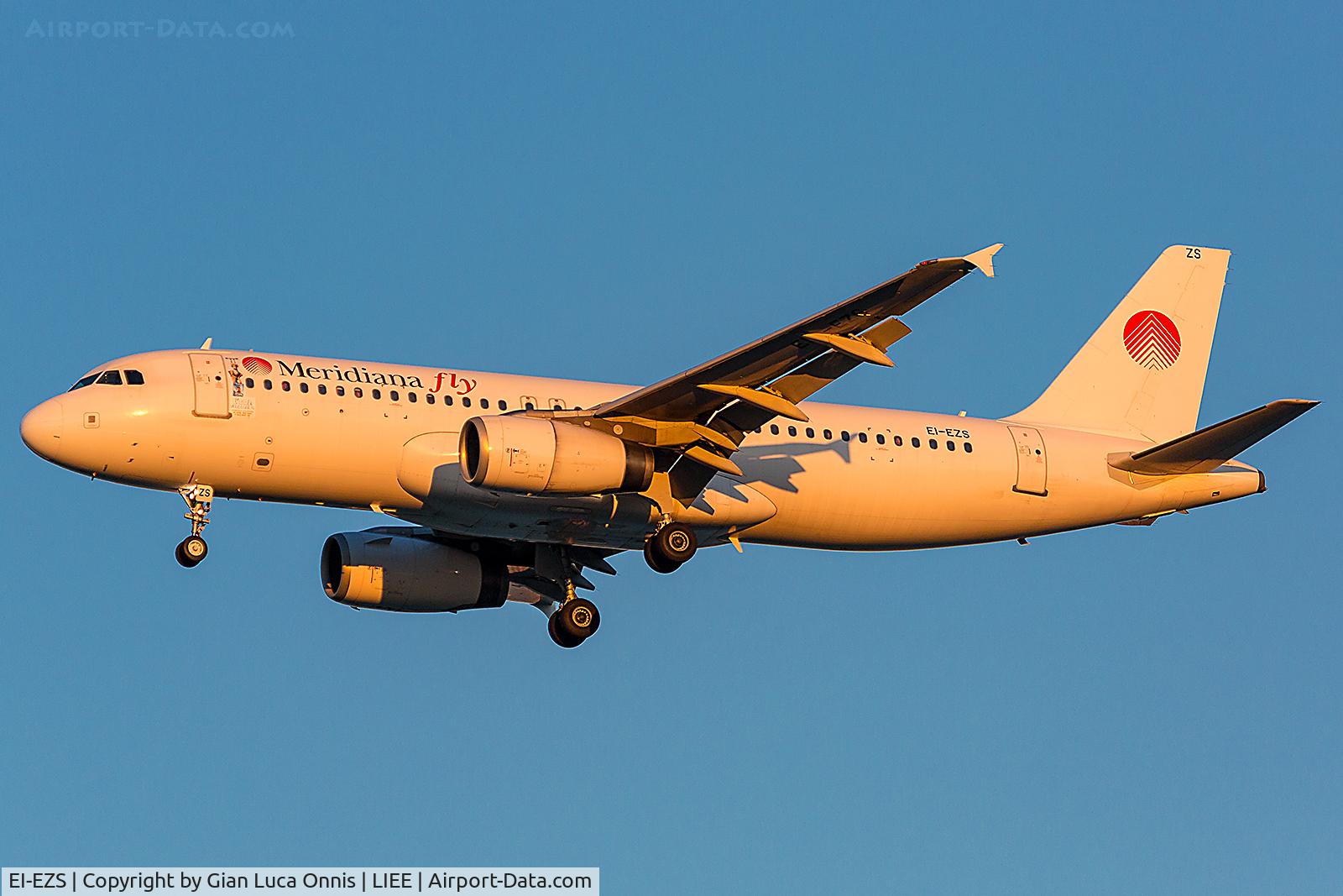 EI-EZS, 2008 Airbus A320-232 C/N 1823, LANDING 32L