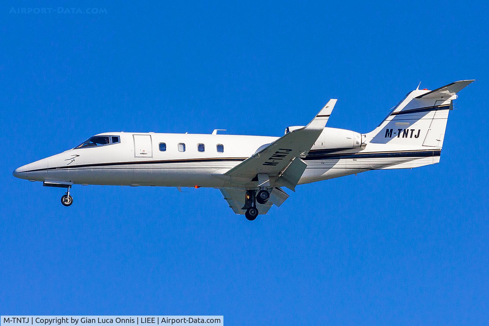 M-TNTJ, 1983 Learjet 55 C/N 55-087, LANDING 32L