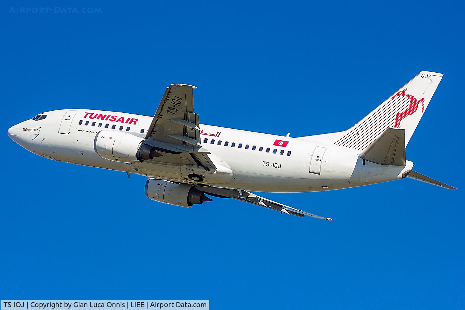 TS-IOJ, 1995 Boeing 737-5H3 C/N 27912, TAKEOFF 32L