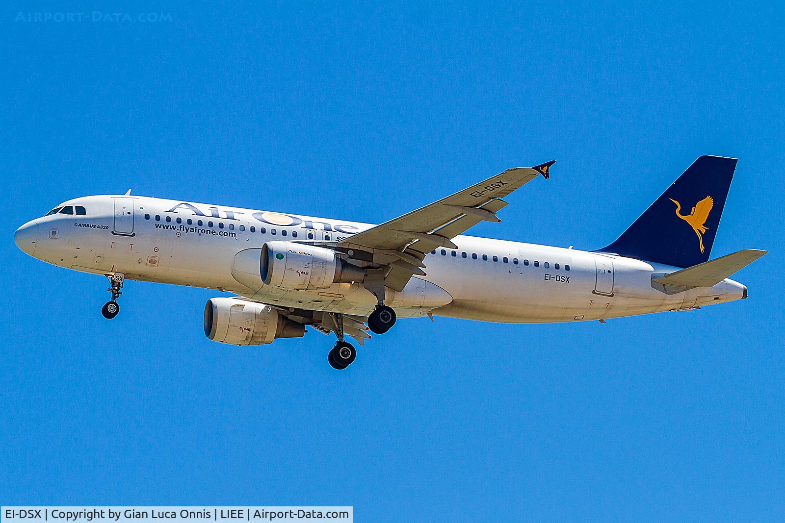 EI-DSX, 2008 Airbus A320-216 C/N 3643, LANDING 14R