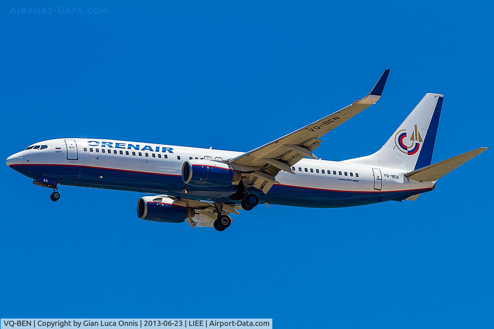 VQ-BEN, 1998 Boeing 737-85R C/N 29037, LANDING 32L