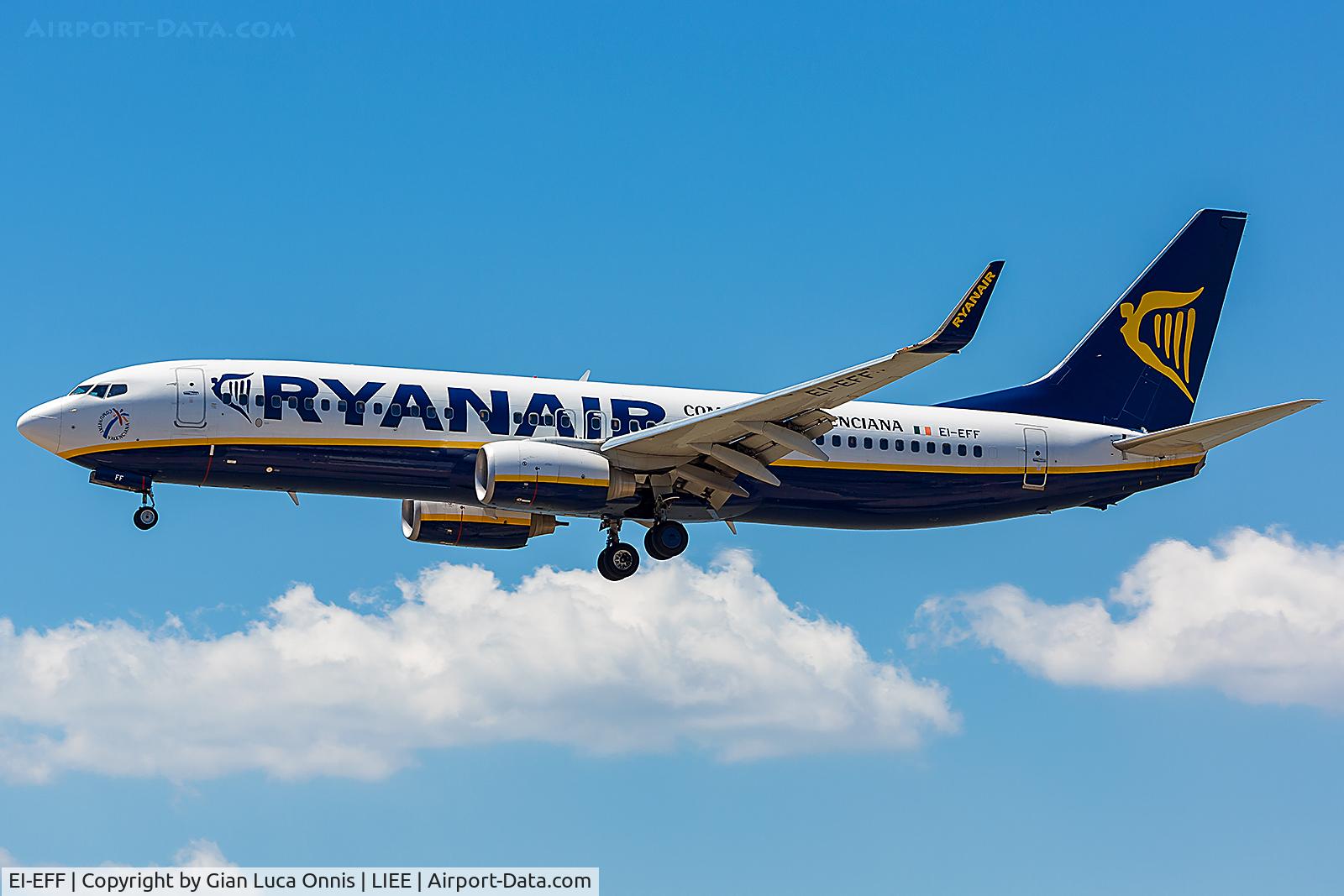 EI-EFF, 2009 Boeing 737-8AS C/N 35016, LANDING 14R
