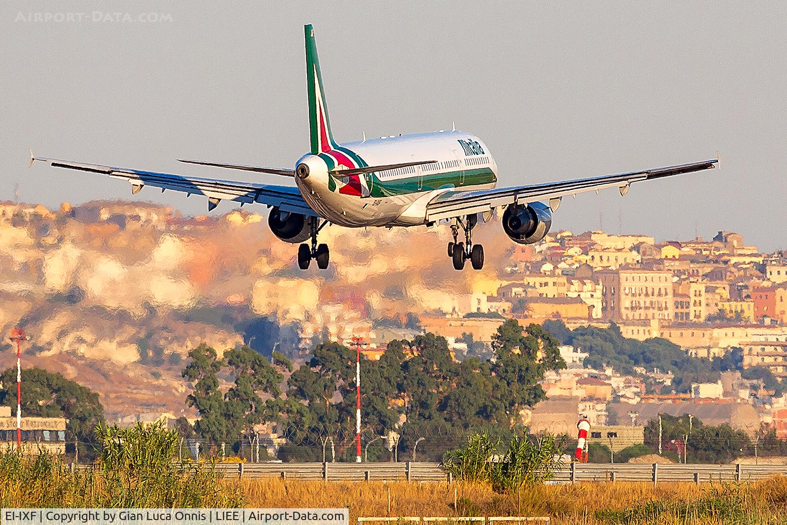 EI-IXF, 1995 Airbus A321-112 C/N 515, LANDING 14R