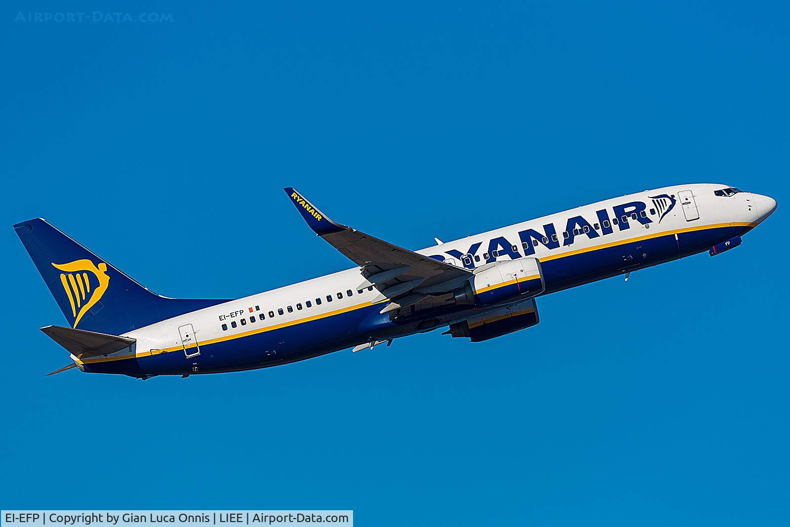 EI-EFP, 2009 Boeing 737-8AS C/N 37540, TAKEOFF 32R