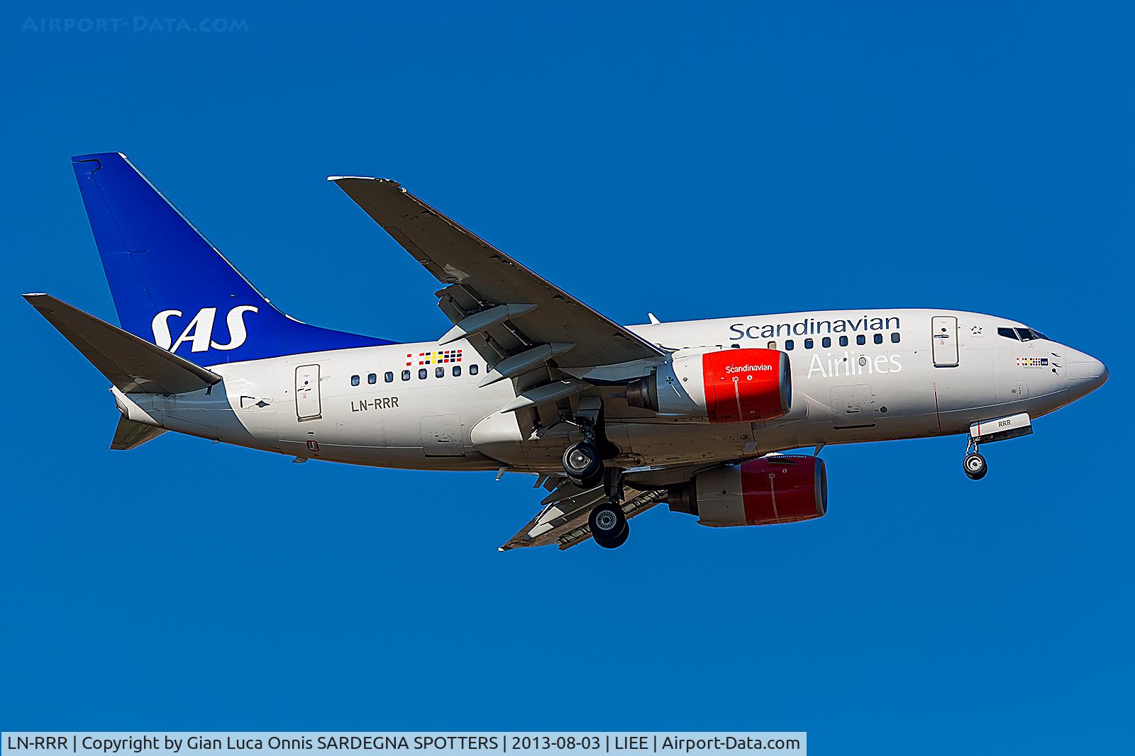 LN-RRR, 1999 Boeing 737-683 C/N 28309, LANDING 14R