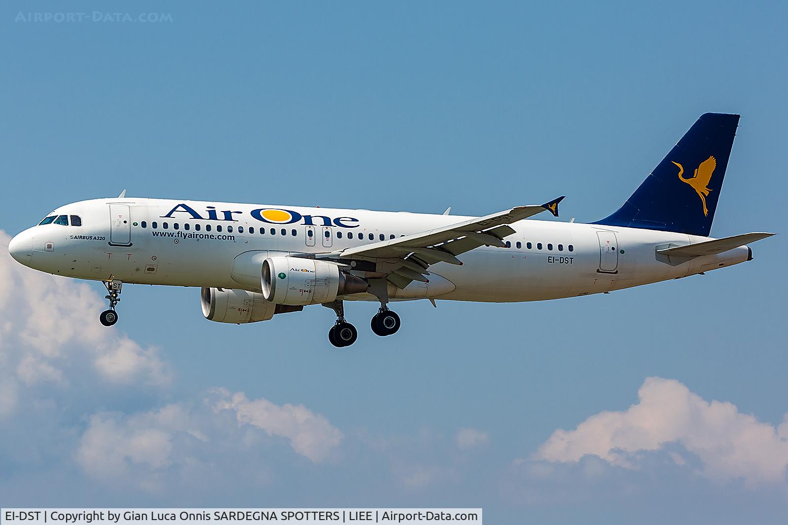 EI-DST, 2008 Airbus A320-216 C/N 3532, LANDING 14R