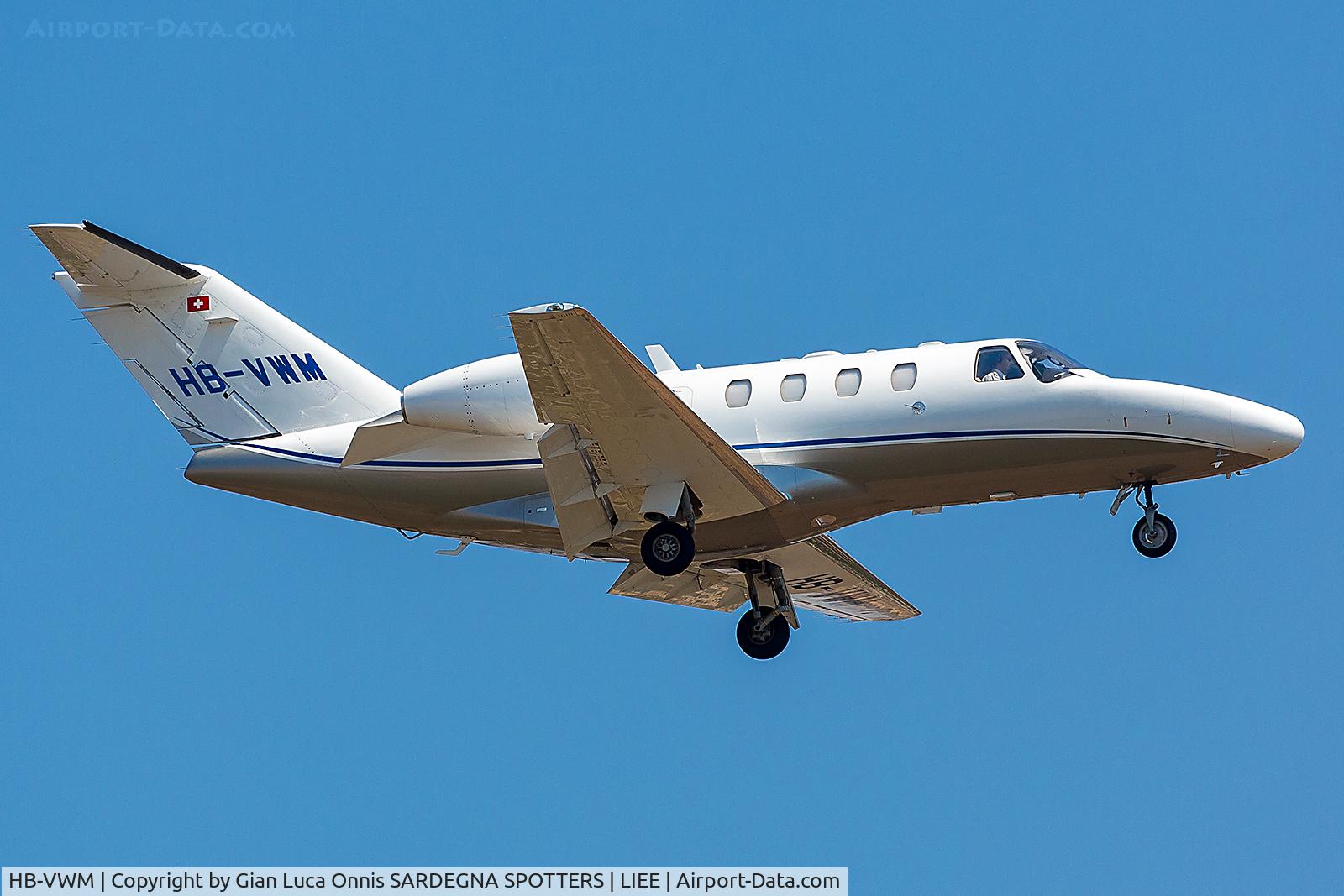 HB-VWM, 2009 Cessna 525 CitationJet CJ1+ C/N 525-0690, LANDING 14R