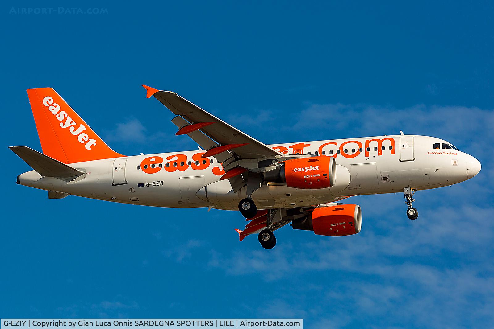 G-EZIY, 2005 Airbus A319-111 C/N 2636, LANDING 14R