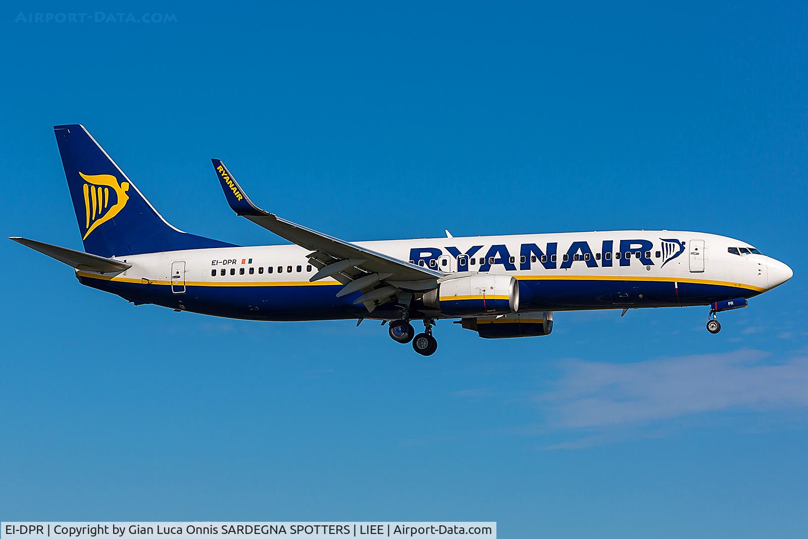 EI-DPR, 2007 Boeing 737-8AS C/N 33614, LANDING 14R
