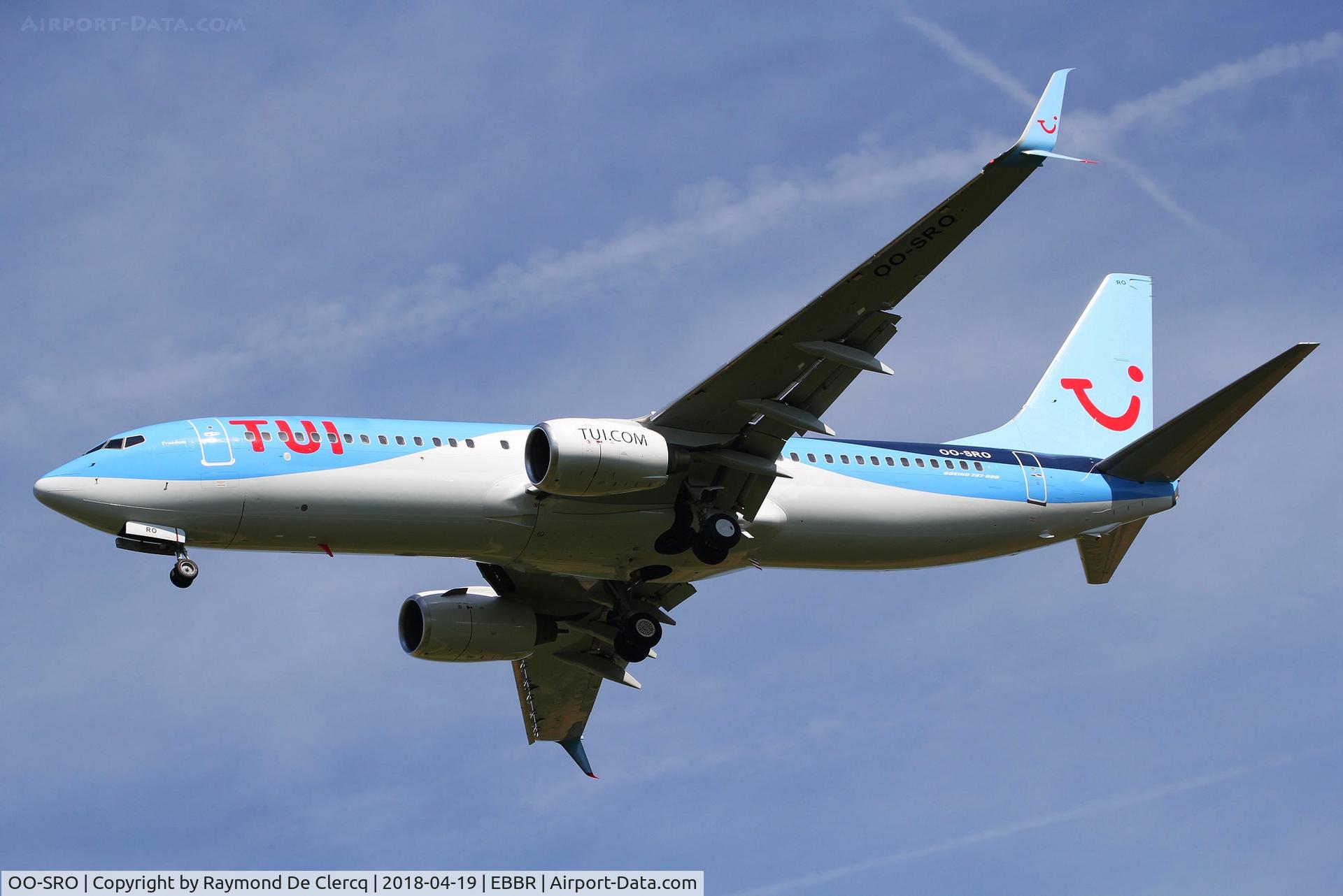 OO-SRO, 2006 Boeing 737-86N C/N 32669, Final to rwy 25L.