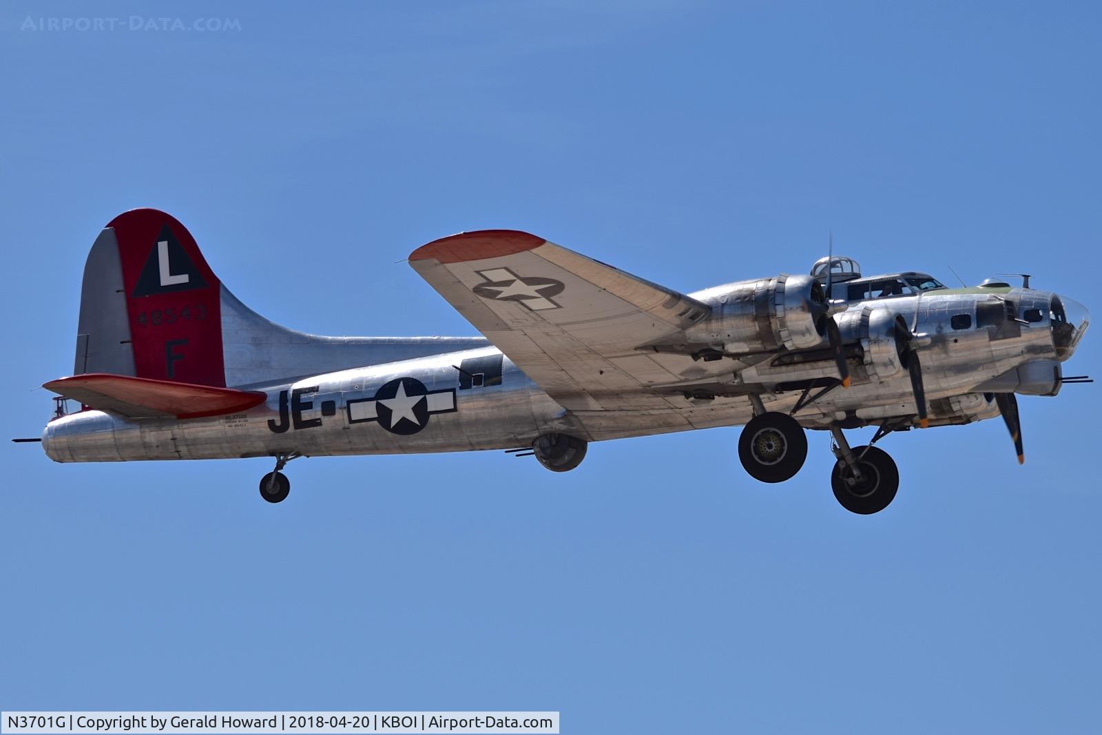 N3701G, 1944 Boeing B-17G Flying Fortress C/N 44-8543A, Take off from RWY 28L.