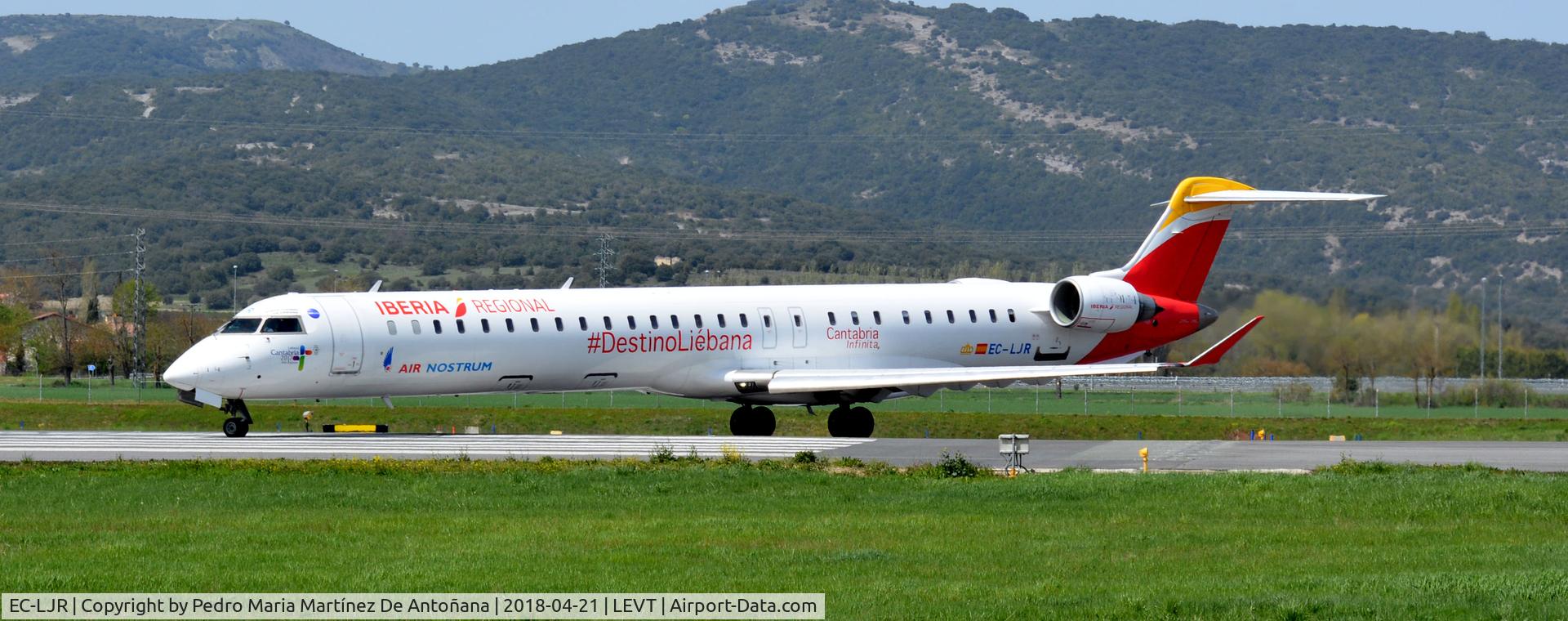 EC-LJR, 2010 Bombardier CRJ-1000ER NG (CL-600-2E25) C/N 19002, Foronda - Vitoria-Gasteiz - España