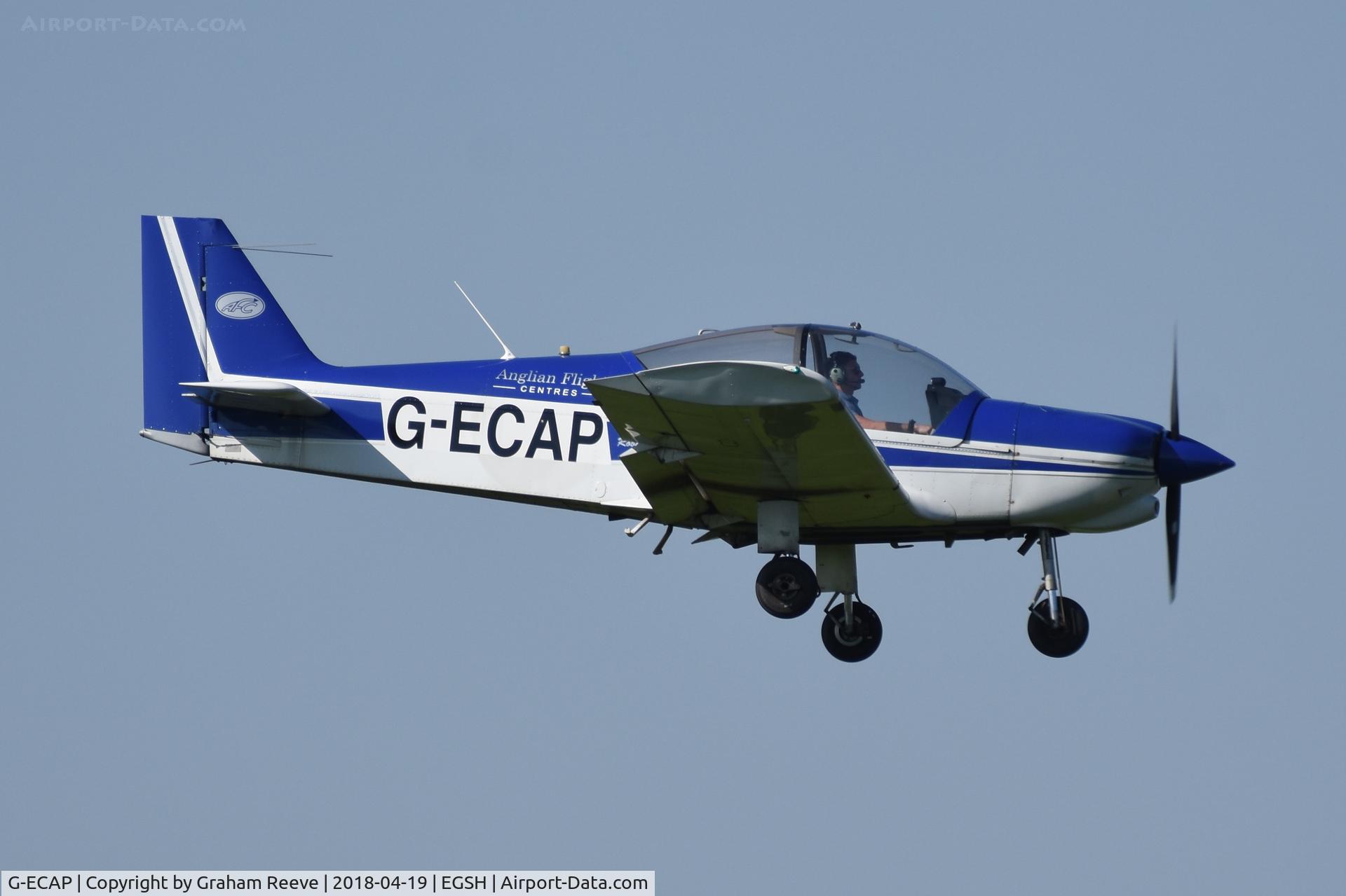 G-ECAP, 1999 Robin HR-200-120B C/N 334, Landing at Norwich.