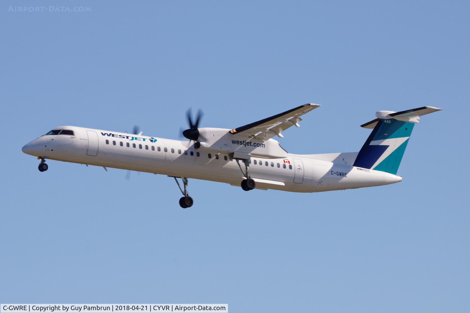 C-GWRE, 2018 De Havilland Canada DHC-8-402 Dash 8 C/N 4576, Landing