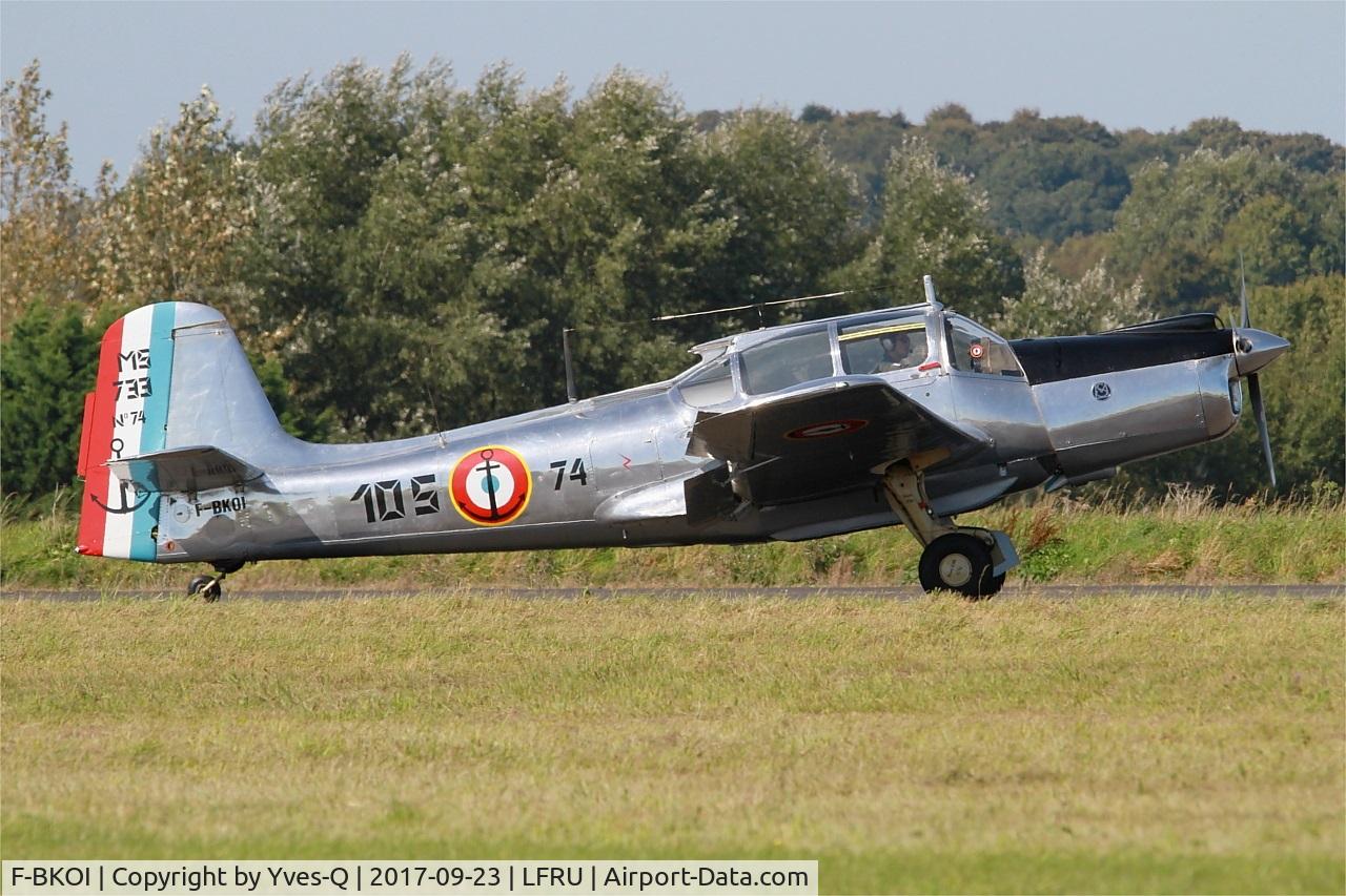 F-BKOI, Morane-Saulnier MS-733 Alcyon C/N 74, Morane-Saulnier MS-733 Alcyon, Taxiing to holding point rwy 24, Morlaix-Ploujean airport (LFRU-MXN) Air show 2017