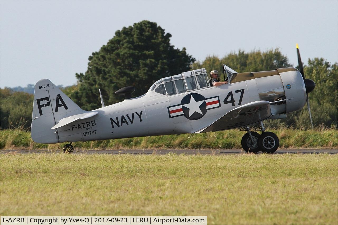 F-AZRB, North American SNJ-5 Texan Texan C/N 88-17955, North American SNJ-5 Texan, Taxiing to holding point rwy 24, Morlaix-Ploujean airport (LFRU-MXN) Air show 2017