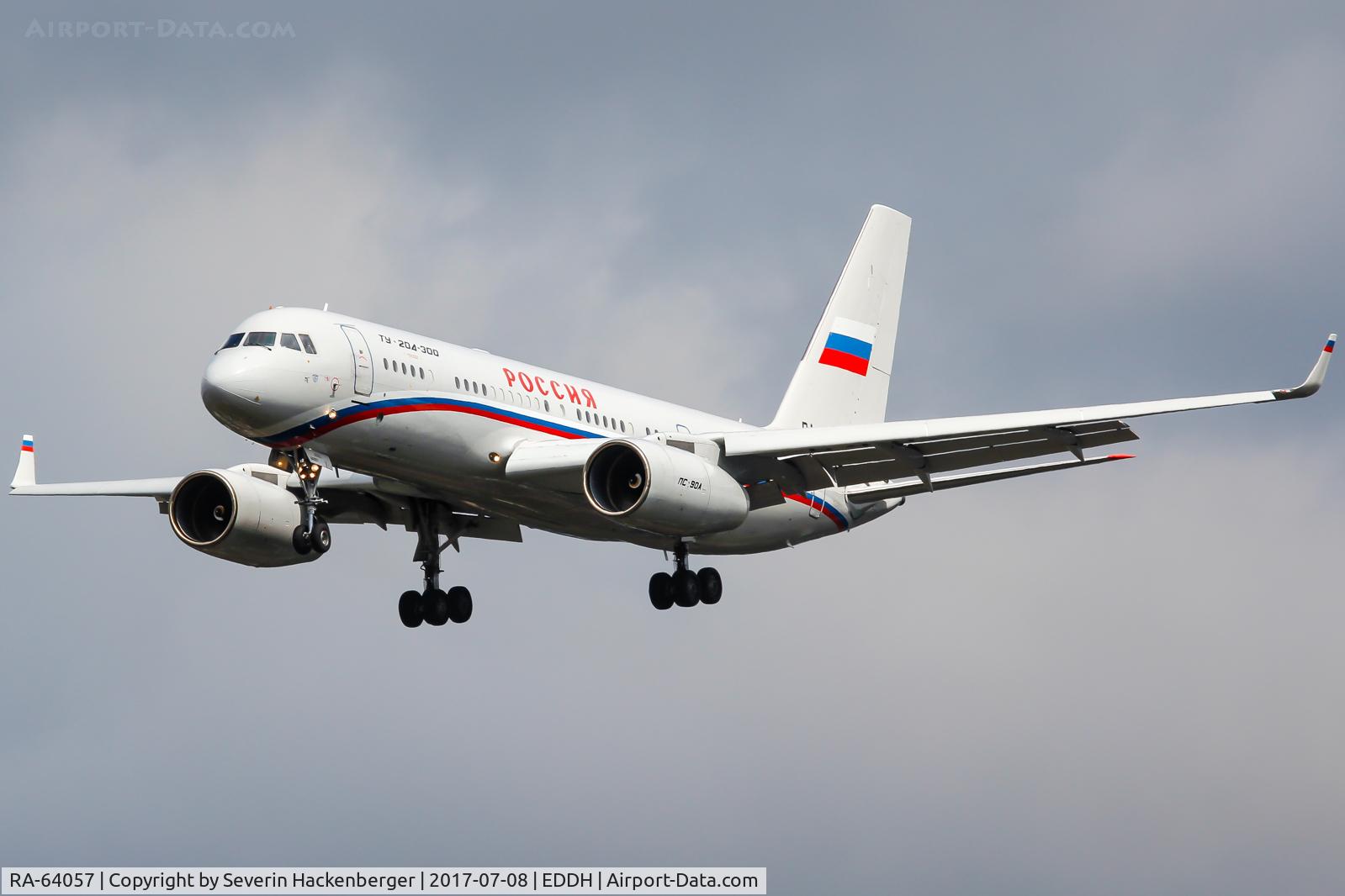 RA-64057, Tupolev 204-300 C/N 64057, Landing at HAM because of G20 summit.
