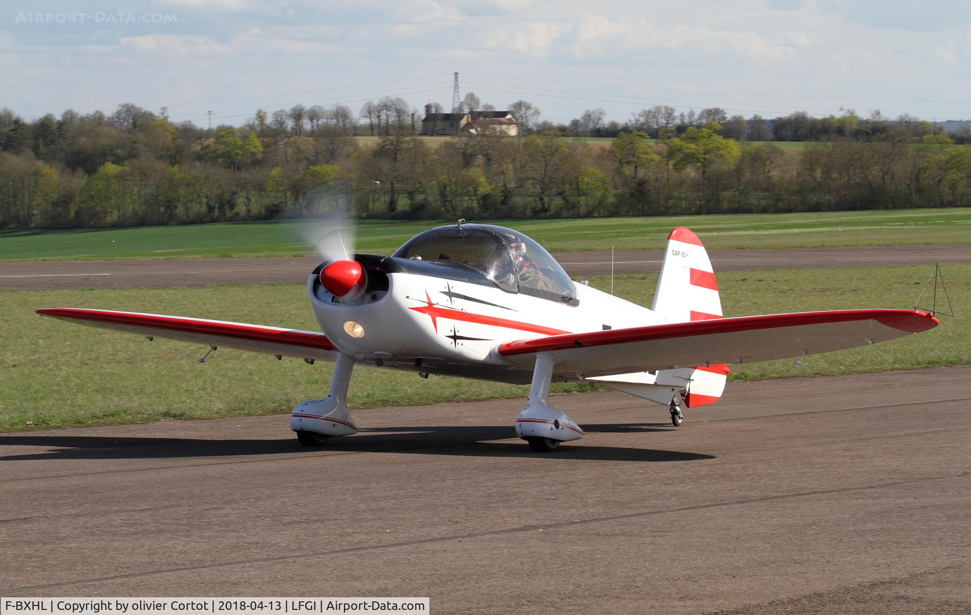 F-BXHL, Mudry CAP-10B C/N 69, taxxing at Darois airport