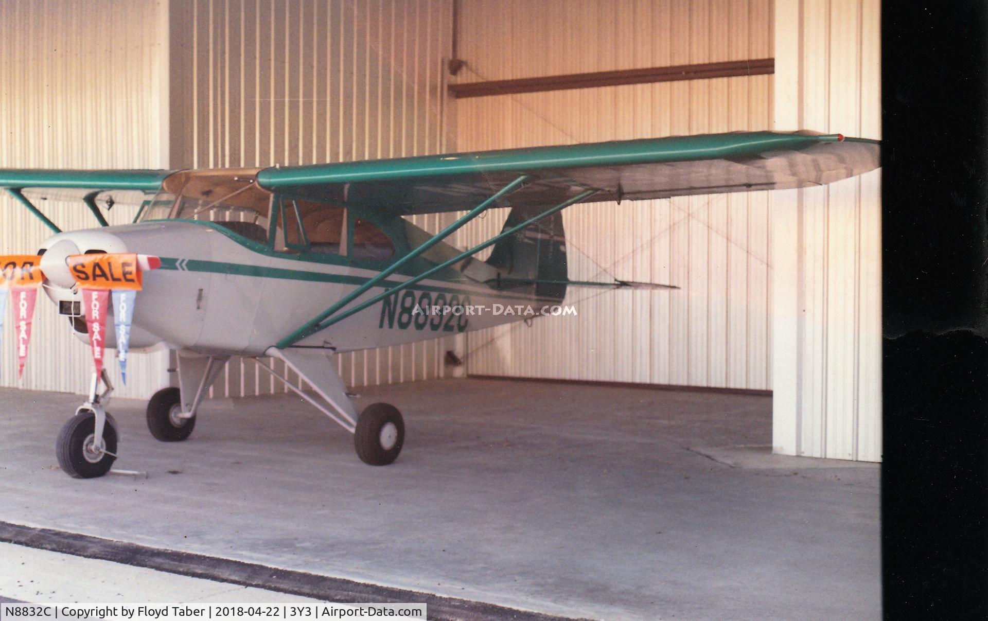 N8832C, 1953 Piper PA-22-135 Tri-Pacer C/N 22-1444, For sale summer of 1999 hangared at 3y3