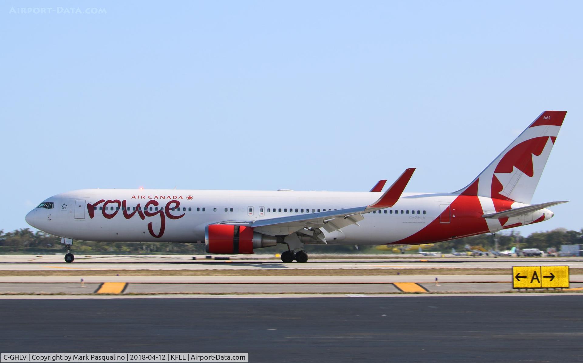 C-GHLV, 2001 Boeing 767-333 C/N 30852, Boeing 767-300