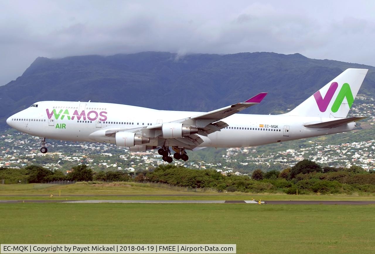 EC-MQK, 1998 Boeing 747-4H6 C/N 28427, Final for rwy 14