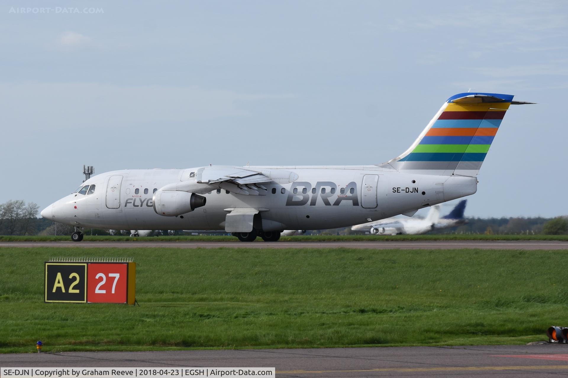 SE-DJN, 1993 British Aerospace Avro 146-RJ85 C/N E.2231, Departing from Norwich.