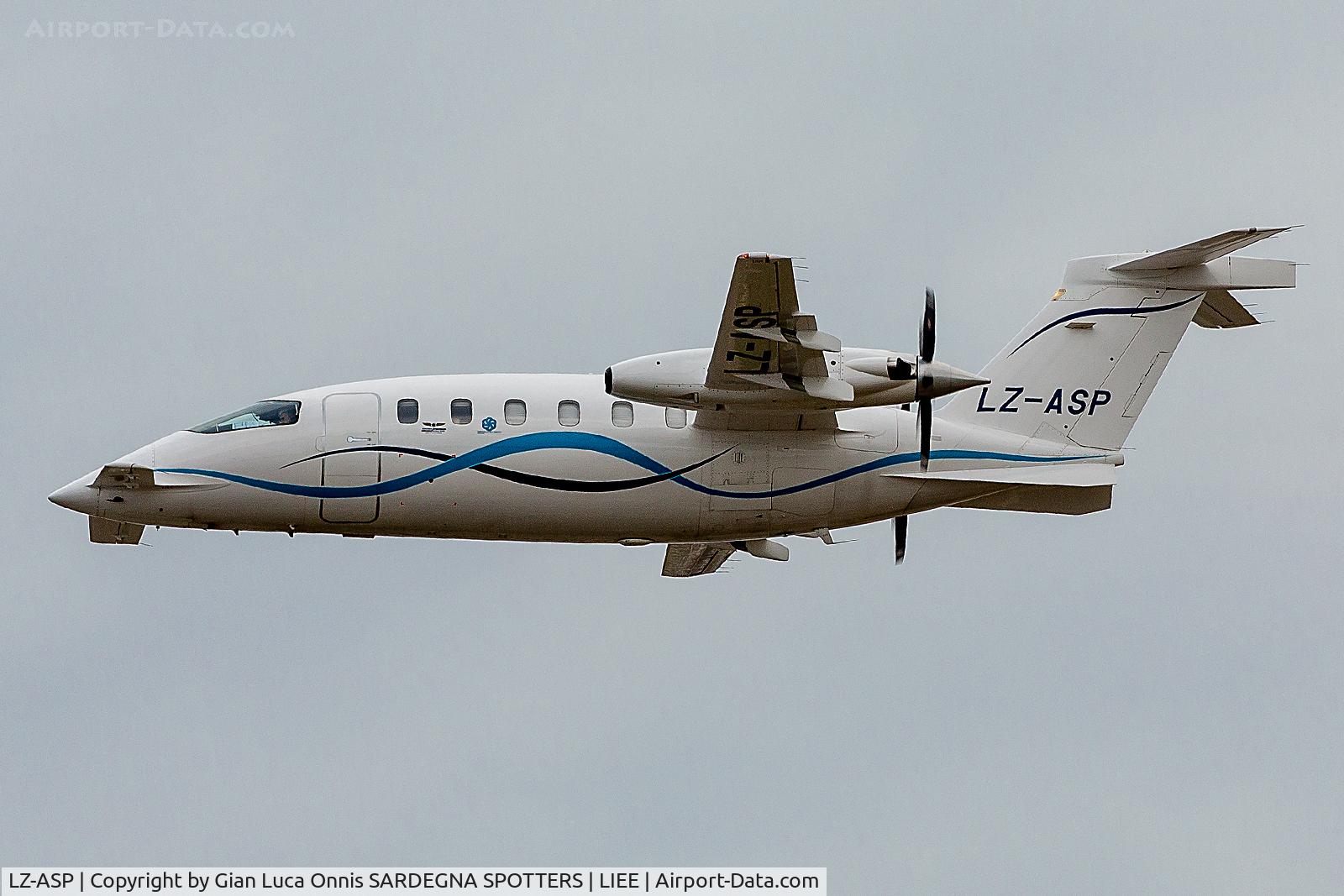 LZ-ASP, 1998 Piaggio P-180 Avanti II C/N 1032, TAKEOFF 32L