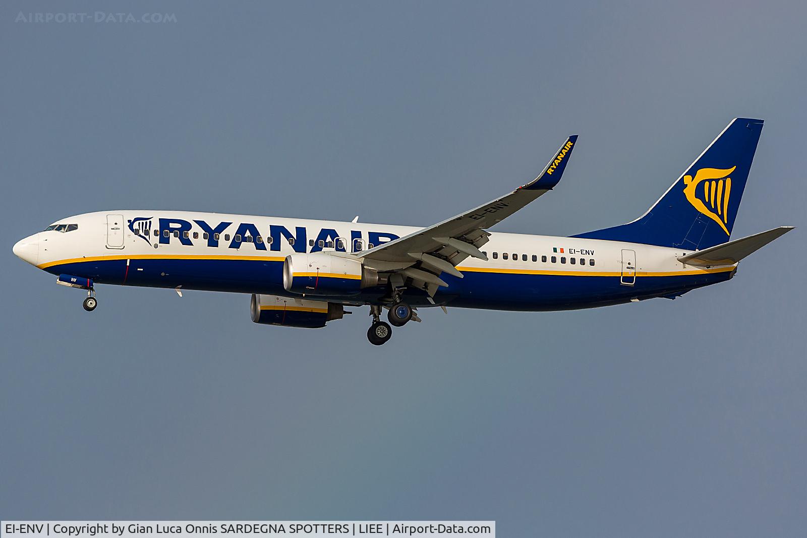 EI-ENV, 2010 Boeing 737-8AS C/N 35039, LANDING 32L
