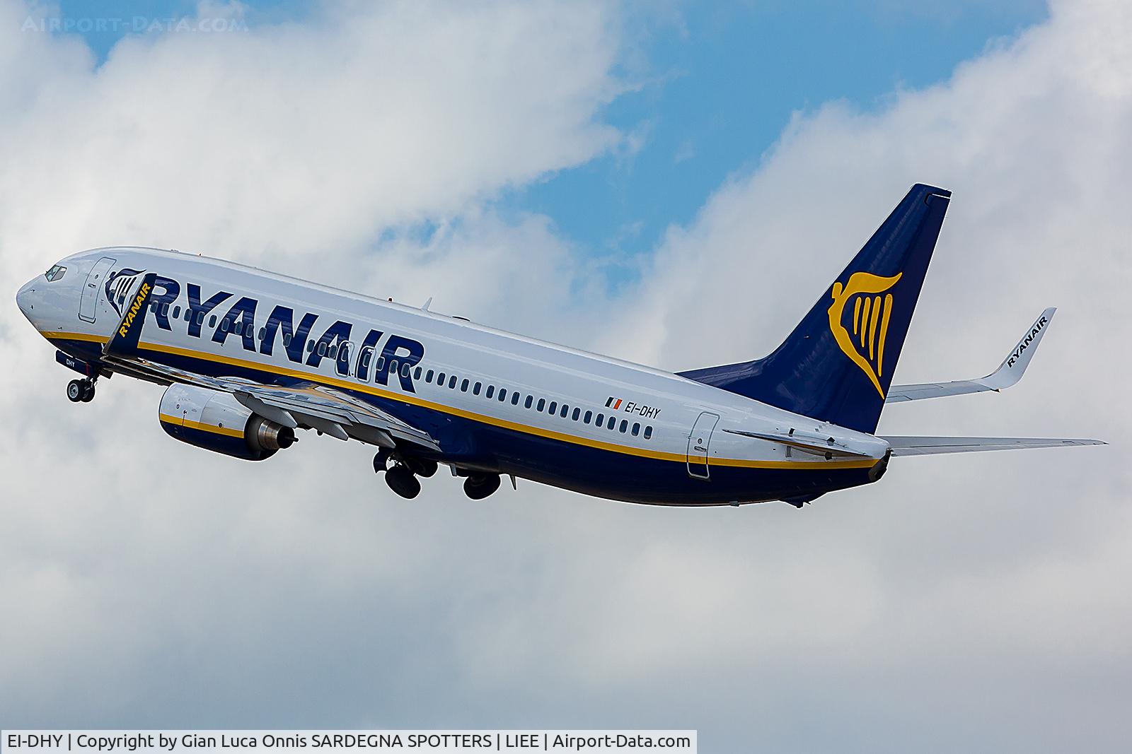 EI-DHY, 2005 Boeing 737-8AS C/N 33824, TAKEOFF 32L