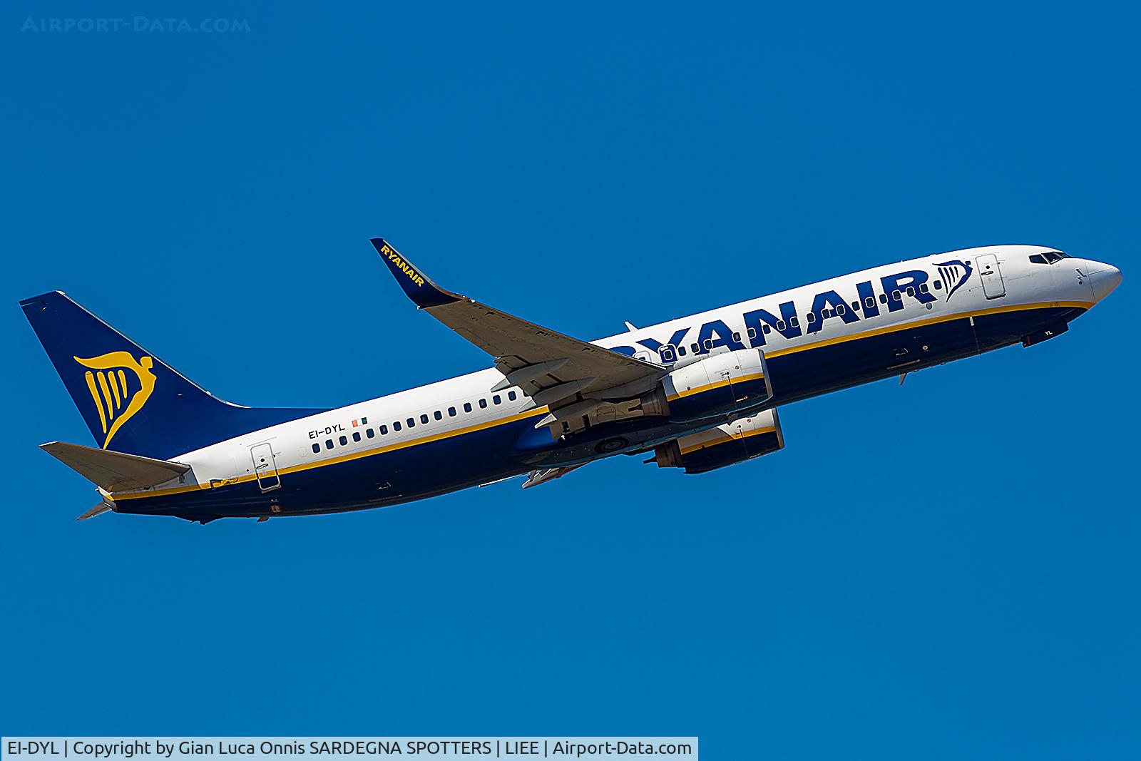 EI-DYL, 2008 Boeing 737-8AS C/N 36574, TAKEOFF 32L