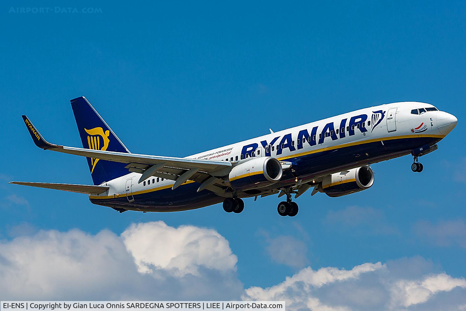 EI-ENS, 2010 Boeing 737-8AS C/N 40307, LANDING 14R
