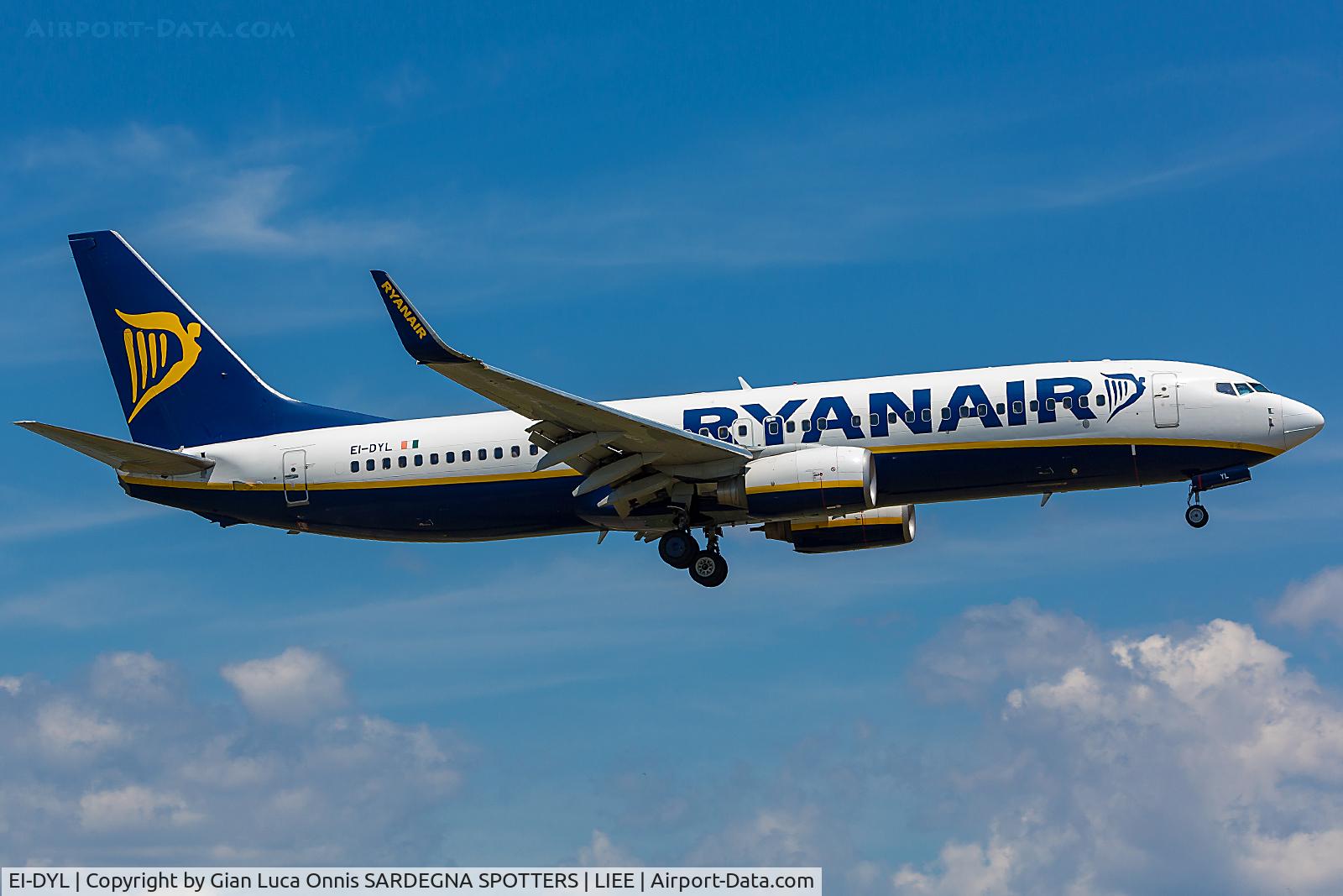 EI-DYL, 2008 Boeing 737-8AS C/N 36574, LANDING 14R