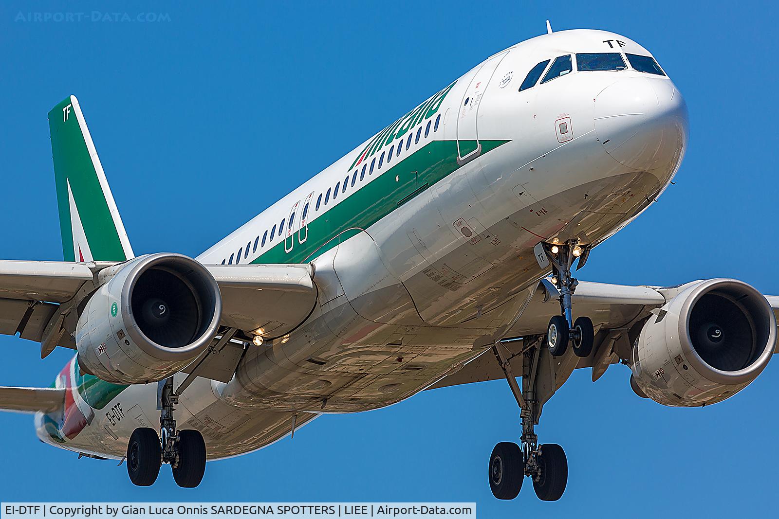 EI-DTF, 2009 Airbus A320-216 C/N 3906, LANDING 14R