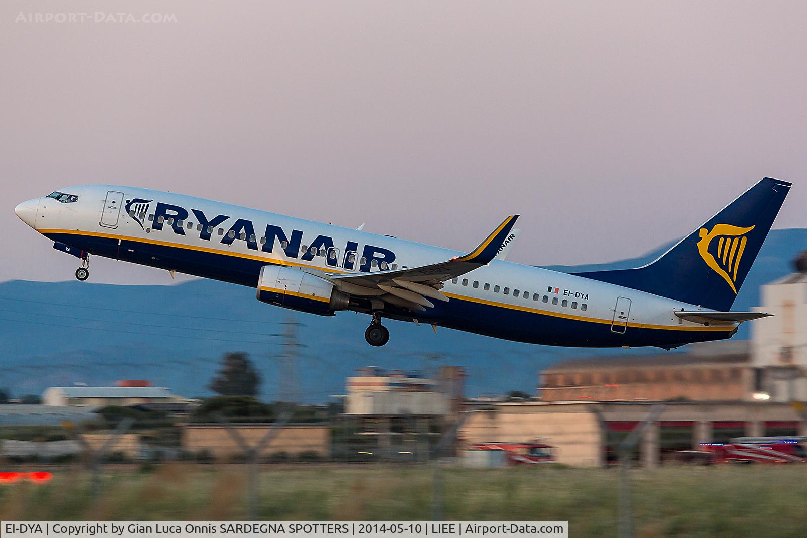 EI-DYA, 2008 Boeing 737-8AS C/N 33631, TAKEOFF 32L